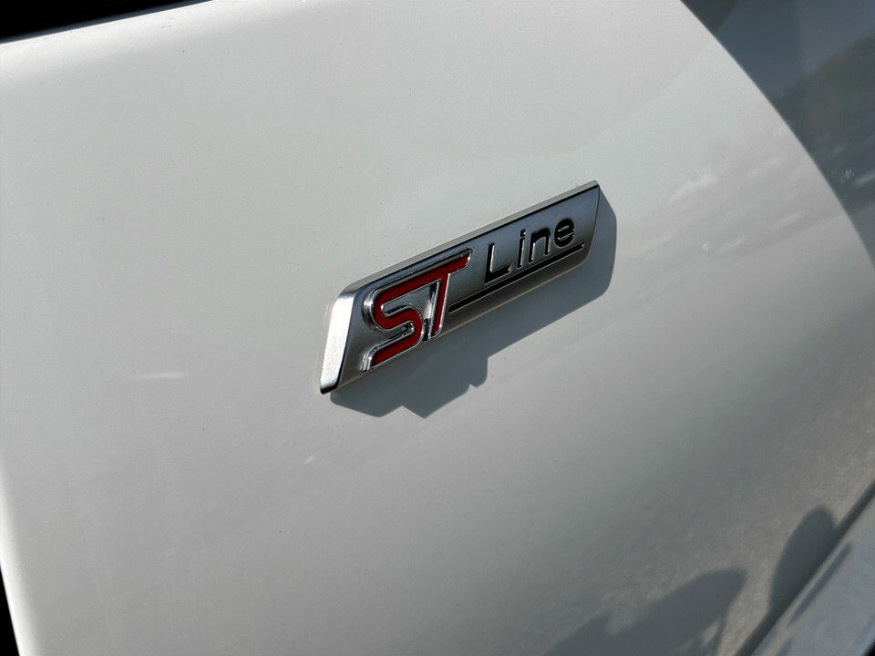 Ford Kuga St-line 2.5L Duratec Phev 243Ps Fwd Cvt Aut White #31
