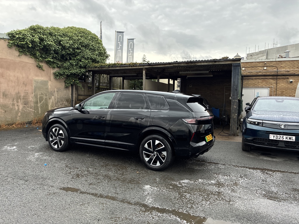 Vauxhall Grandland 157Kw Gs 73Kwh Black #3