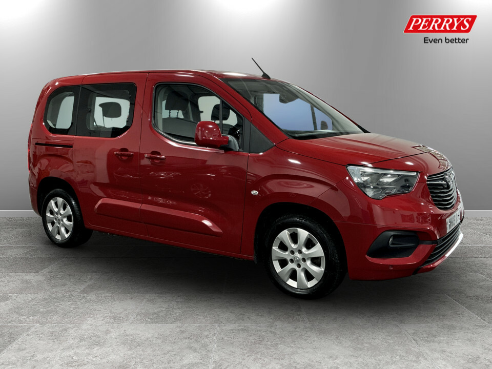 Vauxhall Combo Life 1.5 Turbo D 130 Energy Red