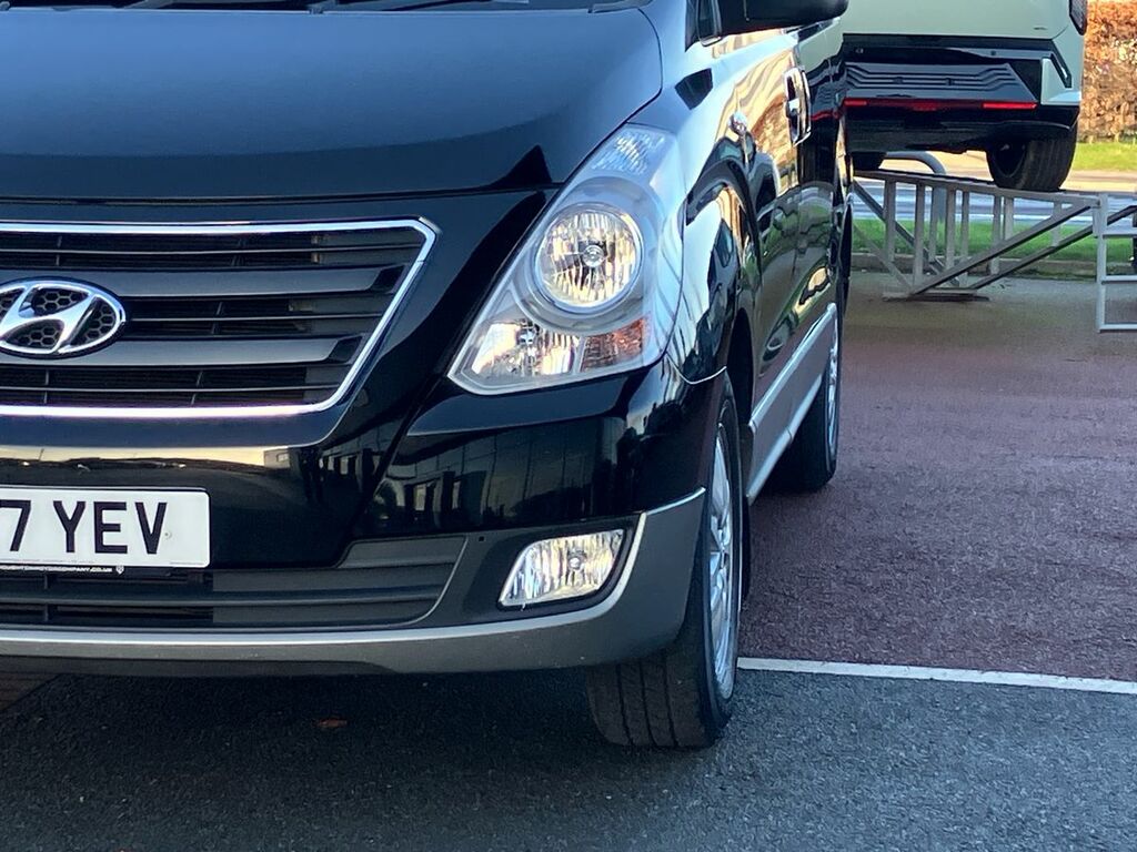 Hyundai I800 Crdi Se Black #24