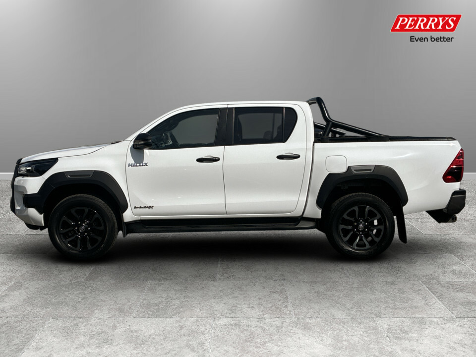 Toyota HILUX Invincible X Dcab Pick Up 2.8 D-4d White #4