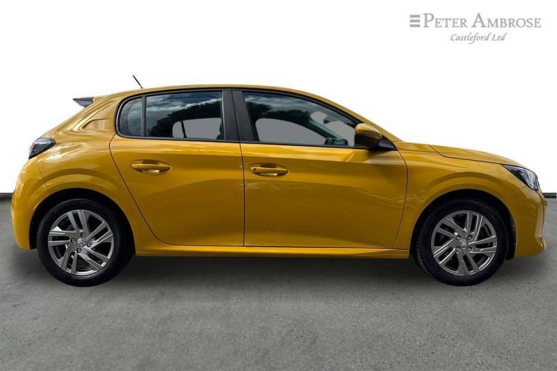 Peugeot 208 1.2 Puretech 100 Active Eat8 Yellow #2