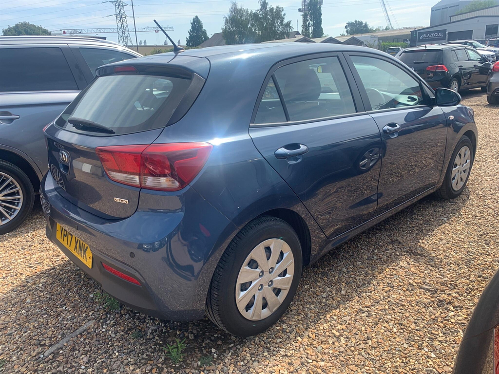 Kia RIO 1.4 Crdi 1 Euro 6 Ss  #2