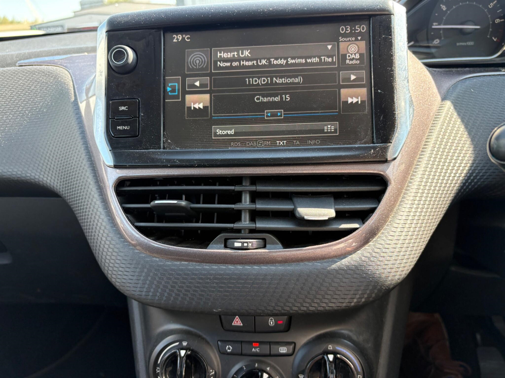 Peugeot 2008 1.2 Vti Active Euro 5 #6