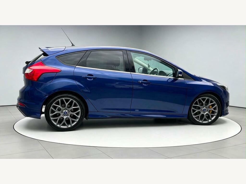 Ford Focus 1.0T Ecoboost Titanium Estate Eu Red #4