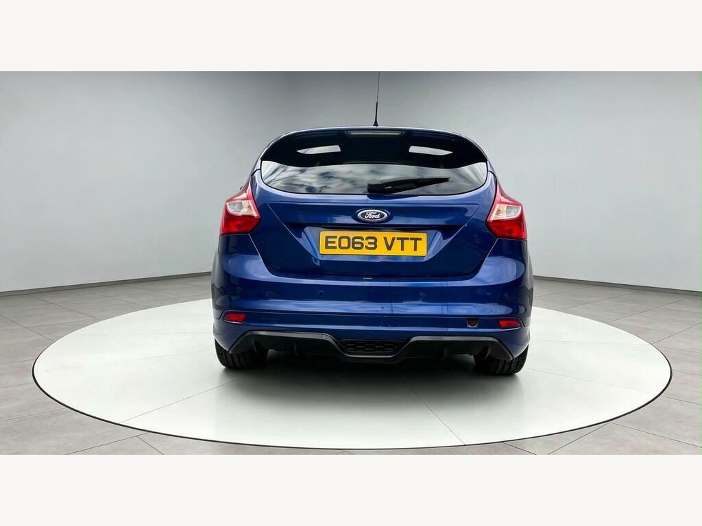 Ford Focus 1.0T Ecoboost Titanium Estate Eu Red #2