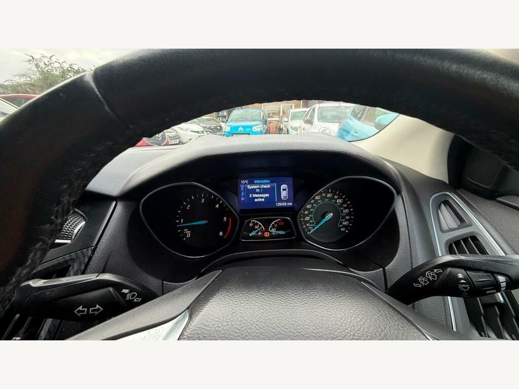 Ford Focus 1.0T Ecoboost Titanium Estate Eu Red #22