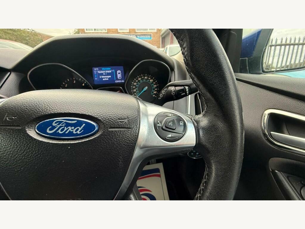 Ford Focus 1.0T Ecoboost Titanium Estate Eu Red #20