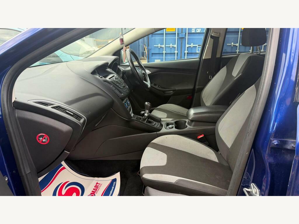 Ford Focus 1.0T Ecoboost Titanium Estate Eu Red #10