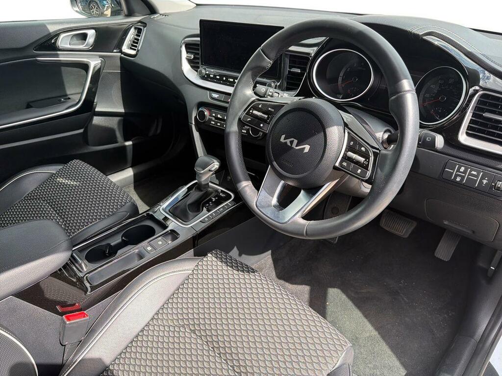 Kia Ceed 1.5 T-gdi Isg 3 White #6