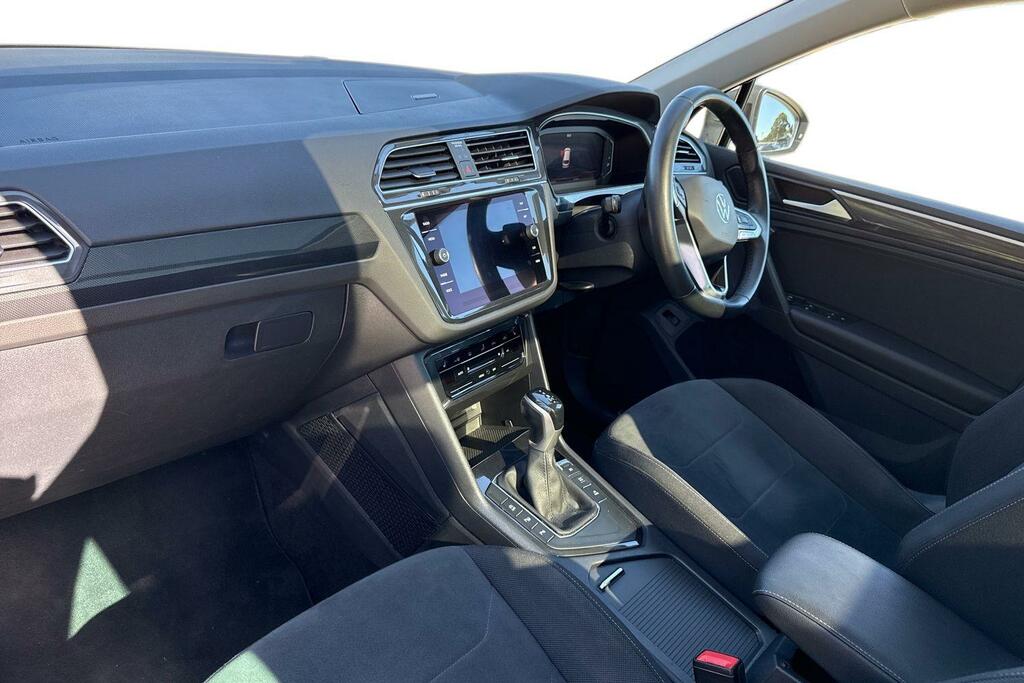 Volkswagen Tiguan 1.5 Tsi 150 Elegance Dsg NV22ERX #2