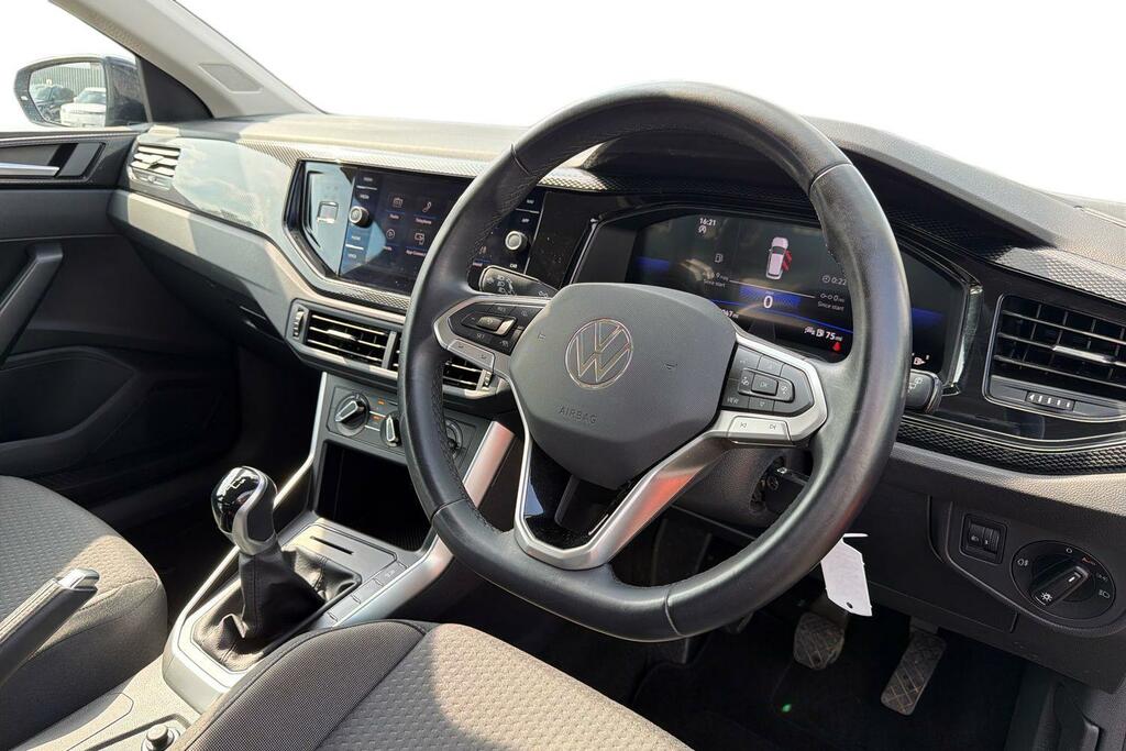Volkswagen Polo 1.0 Tsi Life RA73CSX Black #6