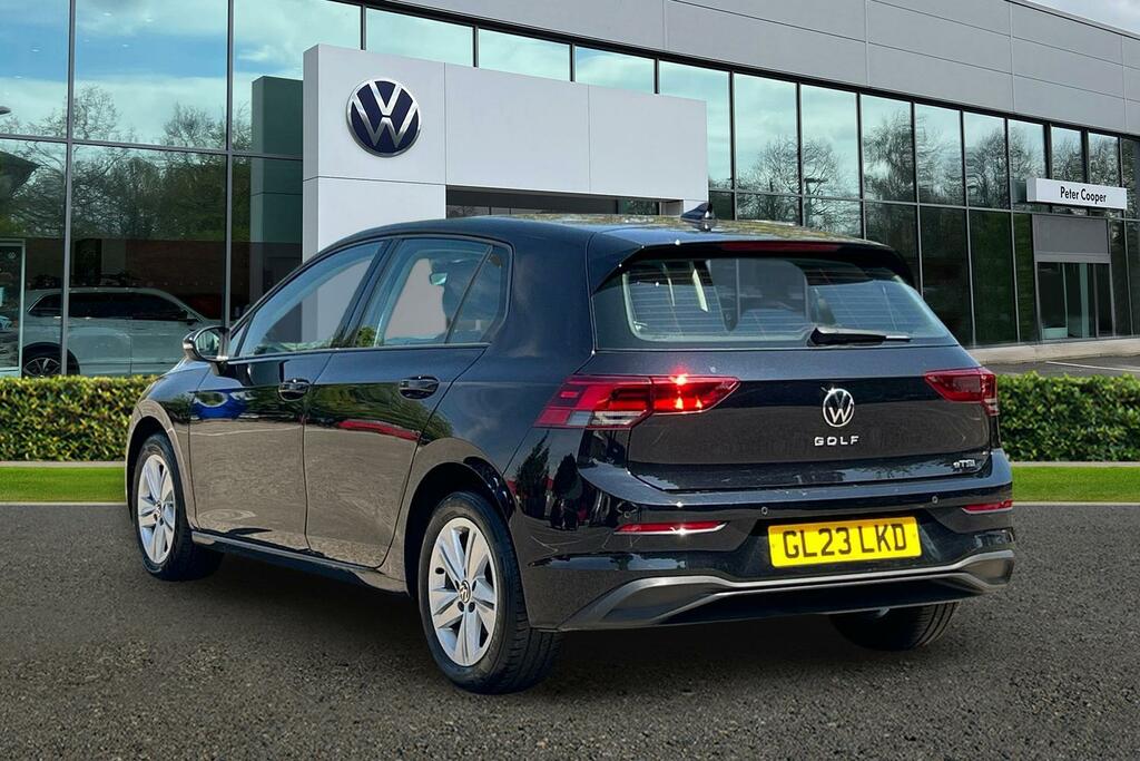 Volkswagen Golf 1.5 Etsi 150 Life Dsg Black #3