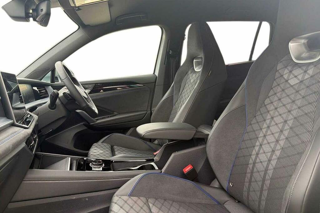 Volkswagen Tayron 2.0 Tdi R-line Dsg7 7 Seat  #2