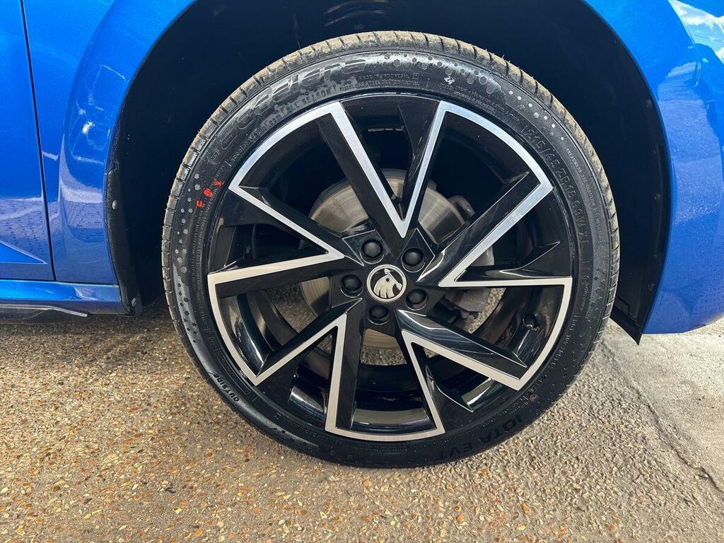 Skoda Kamiq 1.5 Tsi Act Monte Carlo Dsg Euro 6 Ss HY71OMO #5