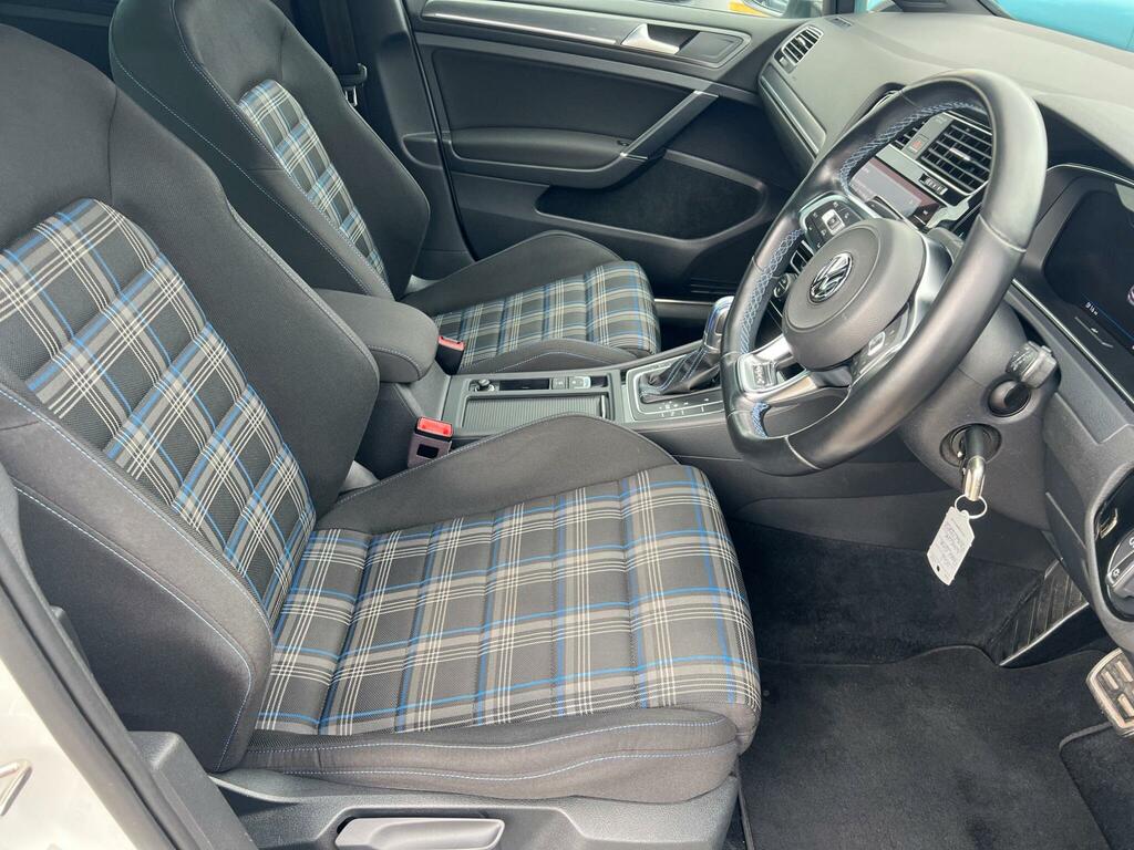 Volkswagen e-Golf Hatchback 1.4 Tsi 8.7Kwh Gte Advance Dsg Euro 6 S White #12