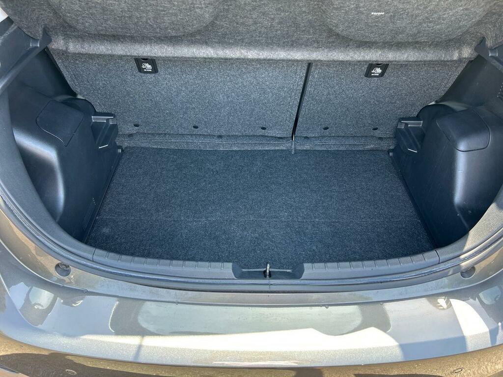 Toyota Yaris Excel Hev Cvt Red #11
