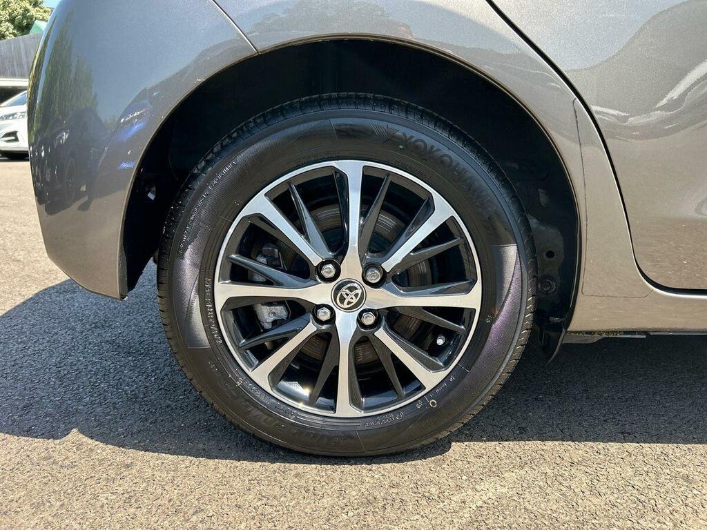Toyota Yaris 1.5 Vvt-h Icon Tech E-cvt Euro 6 Ss Brown #5