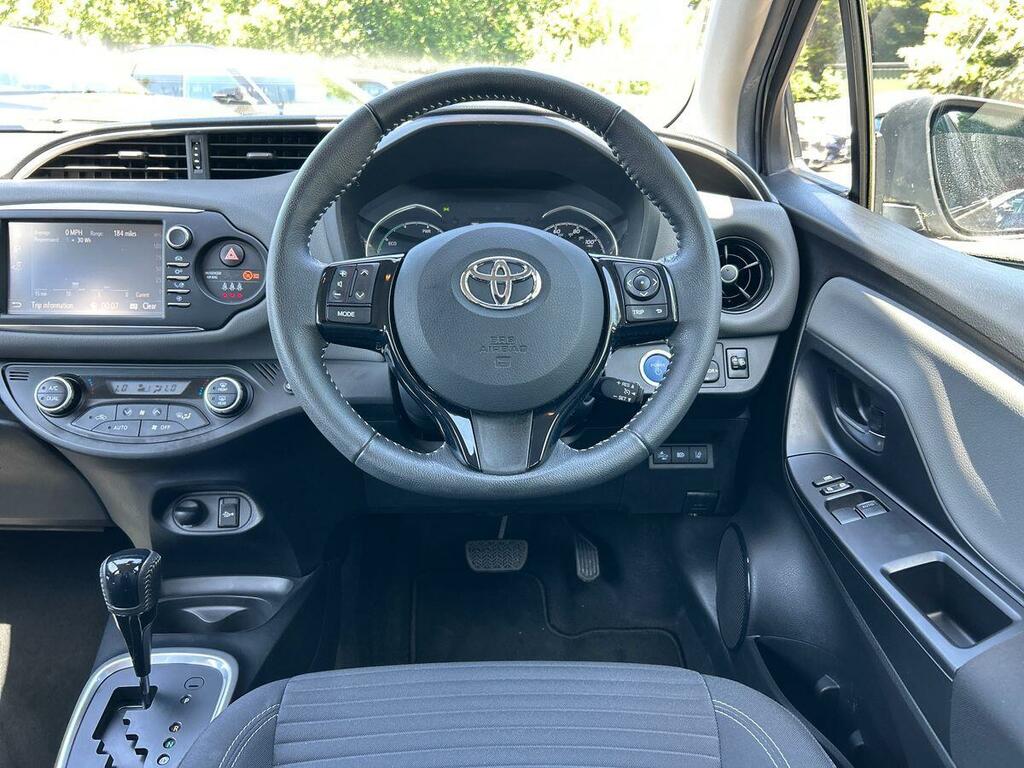 Toyota Yaris Excel Hev Cvt Red #13