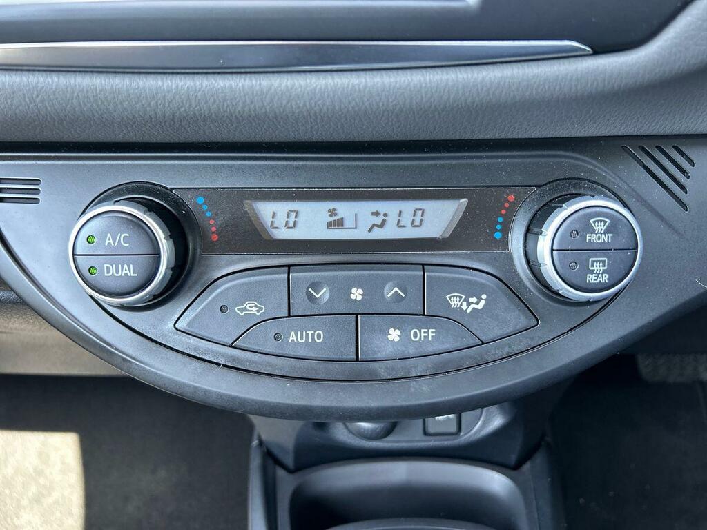 Toyota Yaris Excel Hev Cvt Red #27