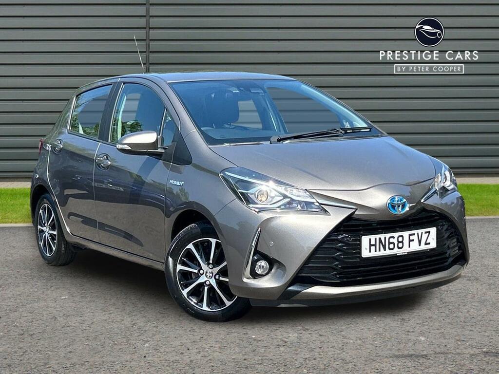 Toyota Yaris 1.5 Vvt-h Icon Tech E-cvt Euro 6 Ss Brown