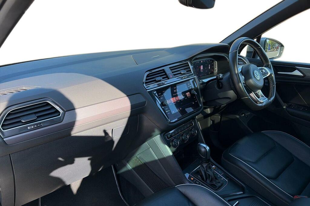 Volkswagen Tiguan 1.5 Tsi Evo 150 R-line Tech Dsg Silver #2