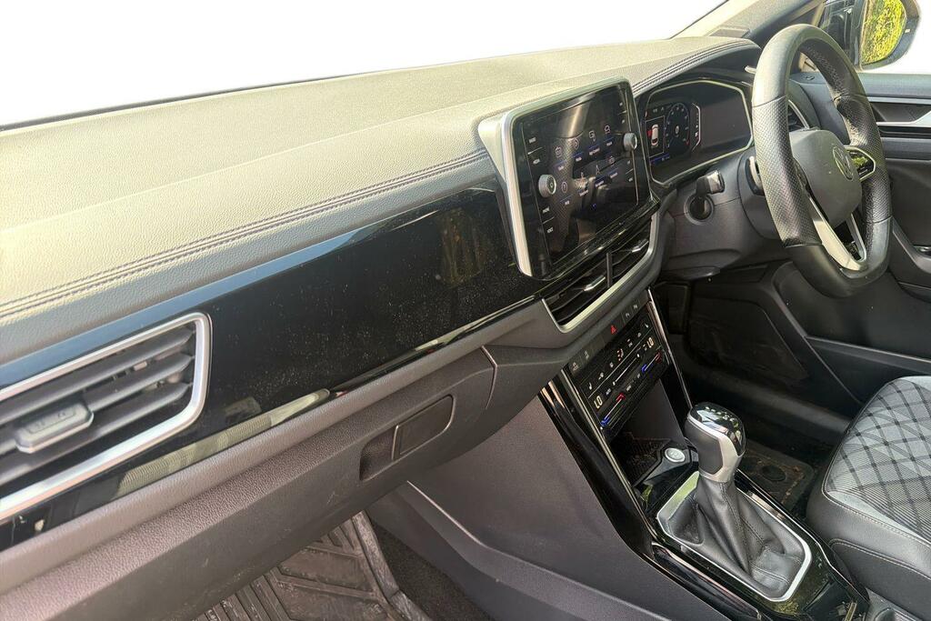 Volkswagen T-Roc 1.5 Tsi R-line Dsg Black #2