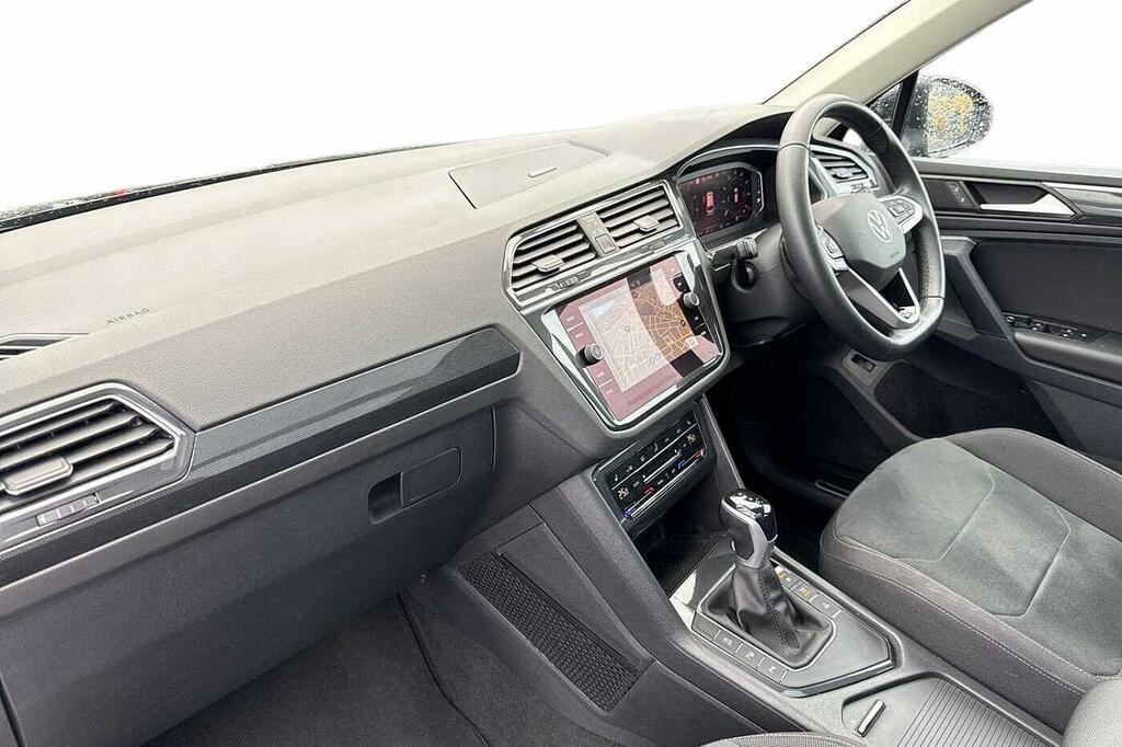 Volkswagen Tiguan 1.5 Tsi 150 Elegance Dsg  #2