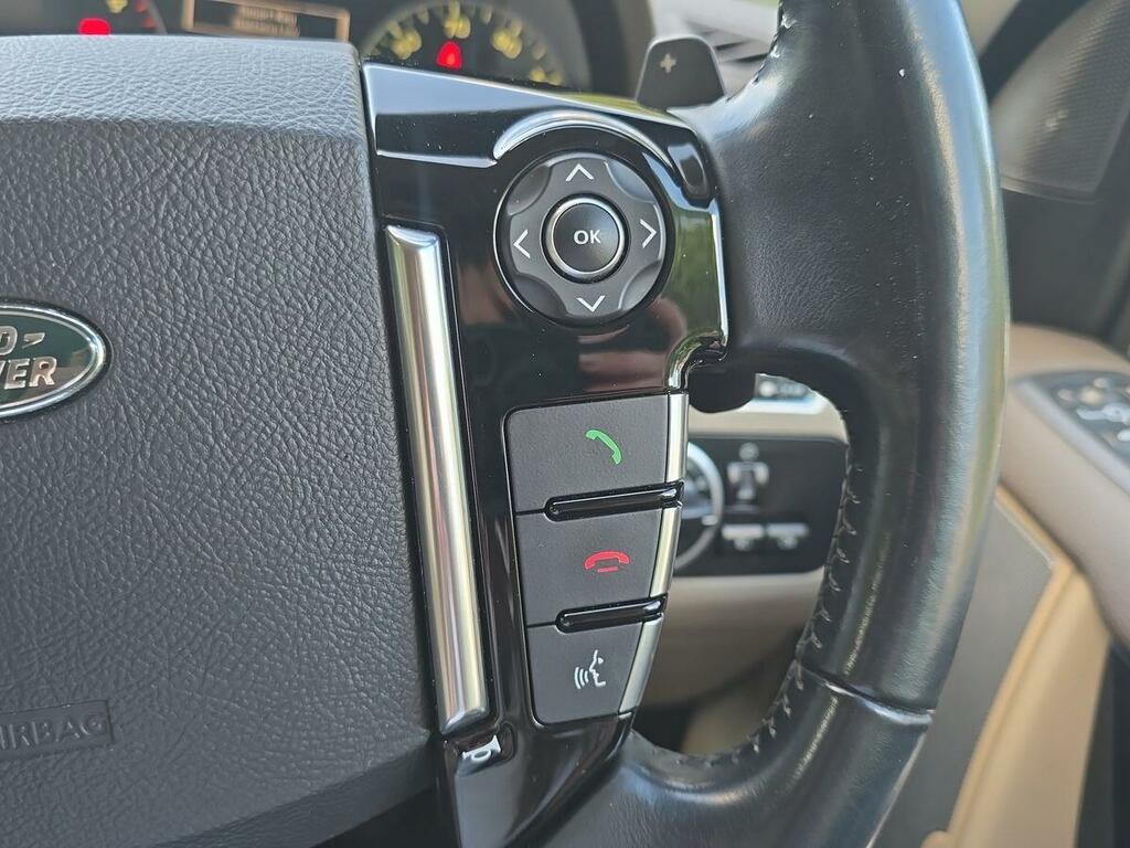 Land Rover Discovery Sdv6 Landmark 5-Door Black #15