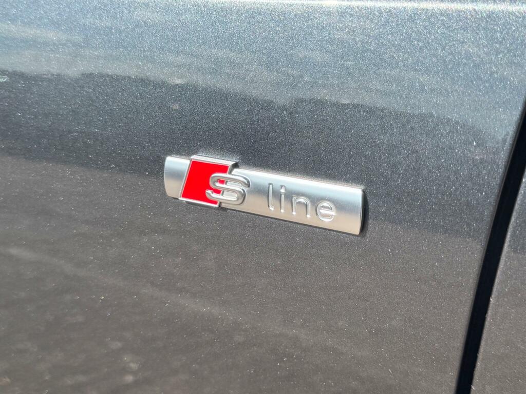 Audi A4 2.0 Tfsi 40 S Line S Tronic Euro 6 4-Door Blue #41