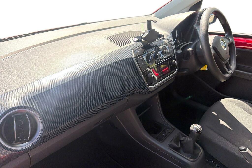Volkswagen Up 1.0 65Ps Black Edition 5Drwinterpack  #2