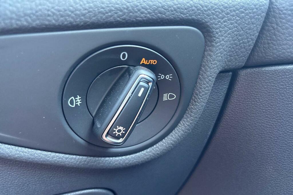 Volkswagen Touran Mpv 1.5 Tsi R-line Evo 150Ps Dsg Grey #25