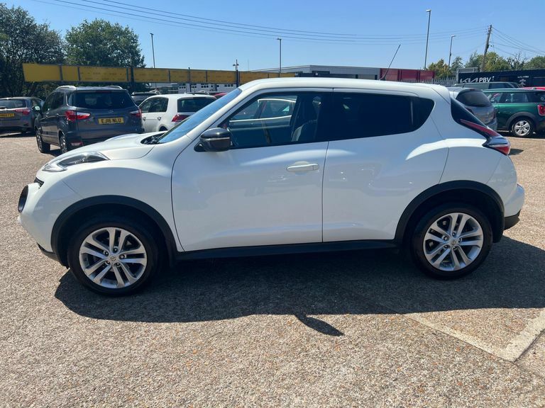 Nissan Juke 1.2 Dig-t Acenta Premium Euro 6 Ss White #4