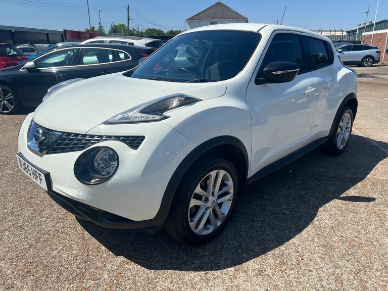 Nissan Juke 1.2 Dig-t Acenta Premium Euro 6 Ss White #3