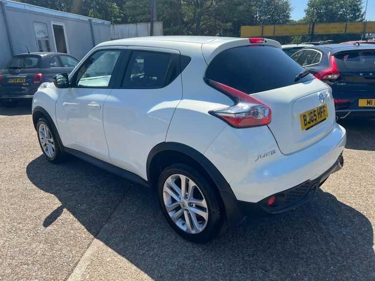 Nissan Juke 1.2 Dig-t Acenta Premium Euro 6 Ss White #5