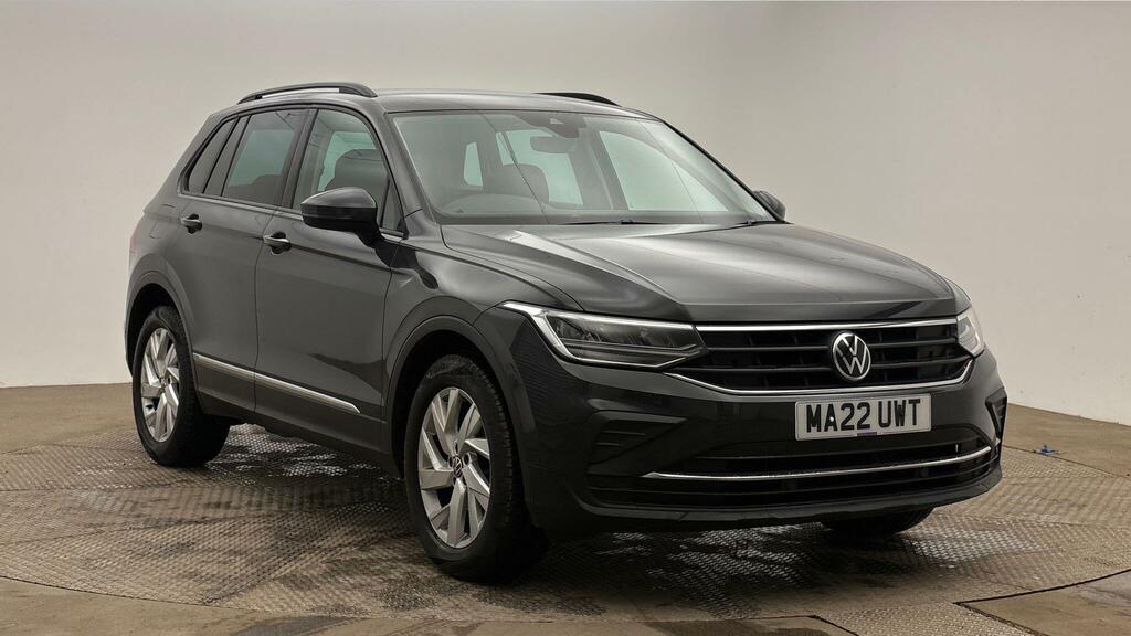 Volkswagen Tiguan 1.5 Tsi 150 R-line Dsg White #1