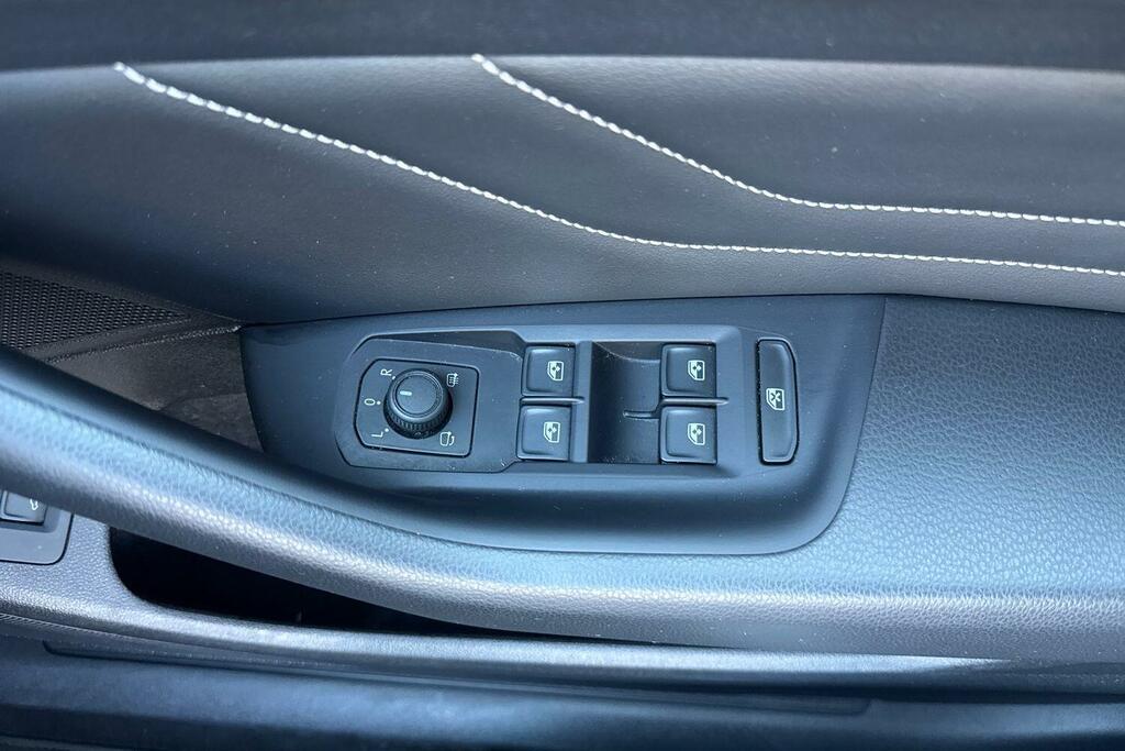 Volkswagen Passat Mk8 2.0Tdi 150Ps R-line Scr Dsg Estate Rear Ca Blue #22