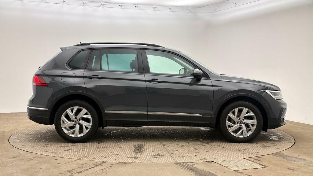 Volkswagen Tiguan 1.5 Tsi 150 Life Dsg Grey #4