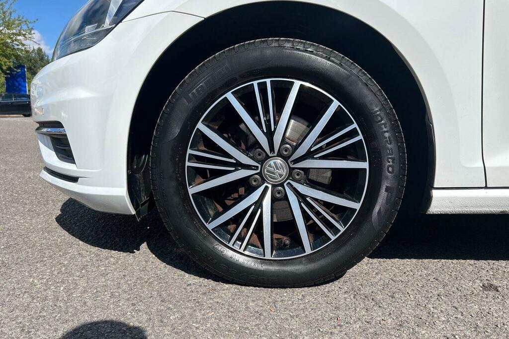 Volkswagen Golf 1.4 Tsi Se Nav Dsg CA18ZWE White #5