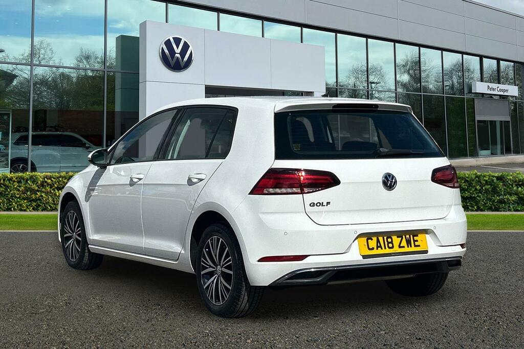 Volkswagen Golf 1.4 Tsi Se Nav Dsg CA18ZWE White #3