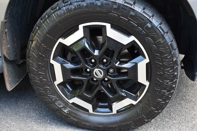 Nissan Navara Double Cab Pick Up Tekna 2.3Dci 190 Tt 4Wd Black #31