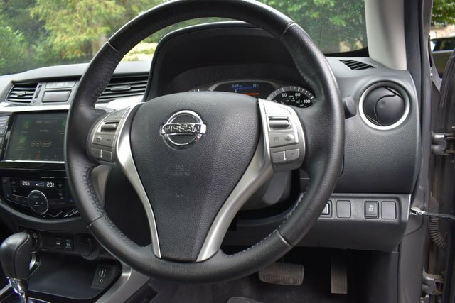 Nissan Navara Double Cab Pick Up Tekna 2.3Dci 190 Tt 4Wd Black #18
