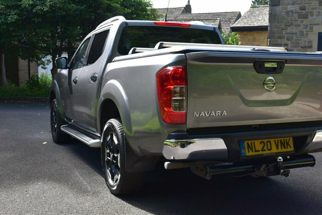 Nissan Navara Double Cab Pick Up Tekna 2.3Dci 190 Tt 4Wd Black #28