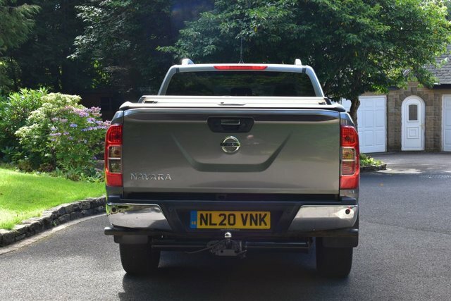 Nissan Navara Double Cab Pick Up Tekna 2.3Dci 190 Tt 4Wd Black #29