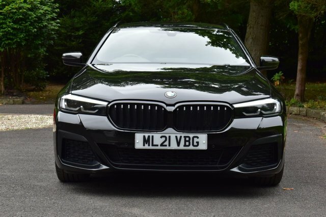 BMW 5 Series 2.0 530E 12Kwh M Sport Touring Plug-in Black #3