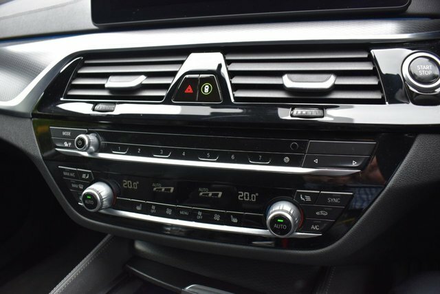 BMW 5 Series 2.0 530E 12Kwh M Sport Touring Plug-in Black #28
