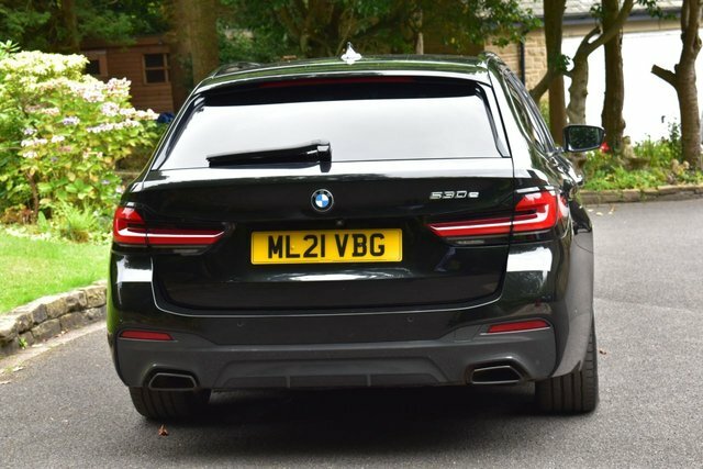 BMW 5 Series 2.0 530E 12Kwh M Sport Touring Plug-in Black #4