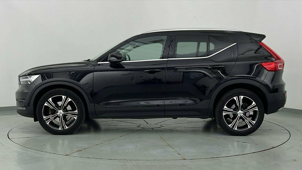 Volvo XC40 2L Inscription Pro Black #4