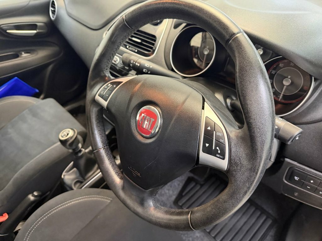 Fiat Punto Hatchback 1.2 Pop Euro 6 201666 Black #14