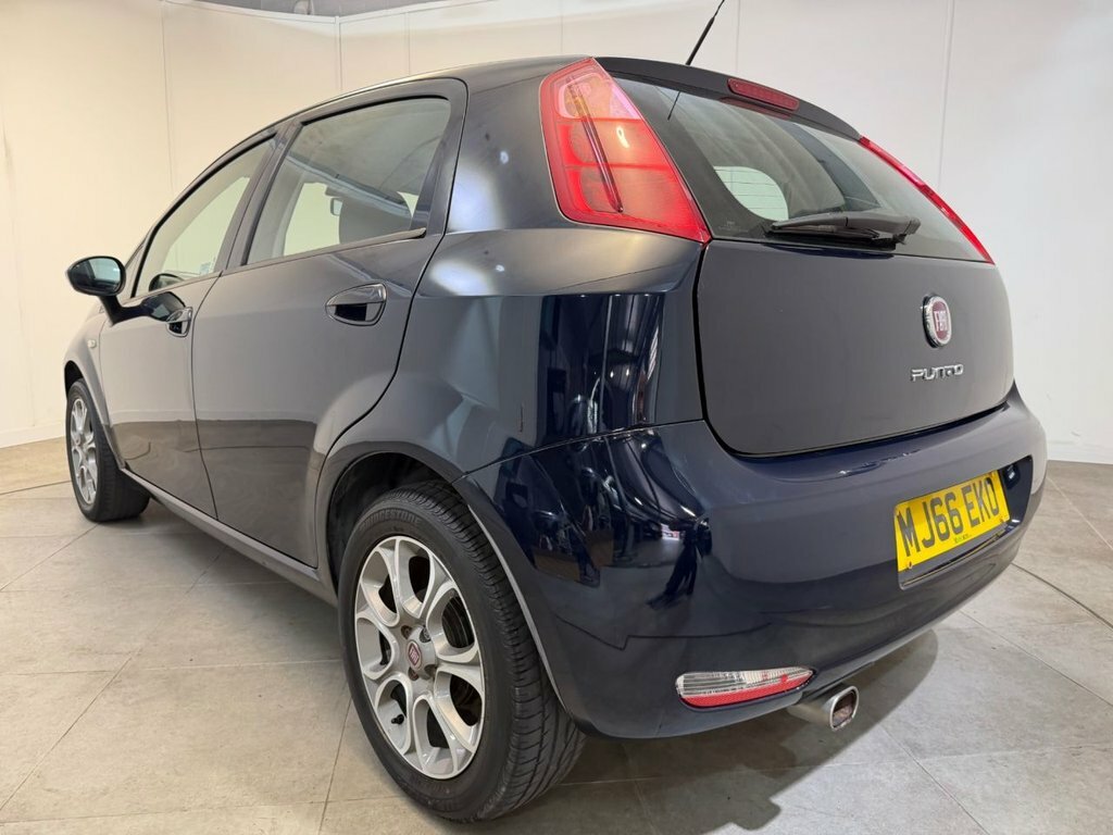 Fiat Punto Hatchback 1.2 Pop Euro 6 201666 Black #38